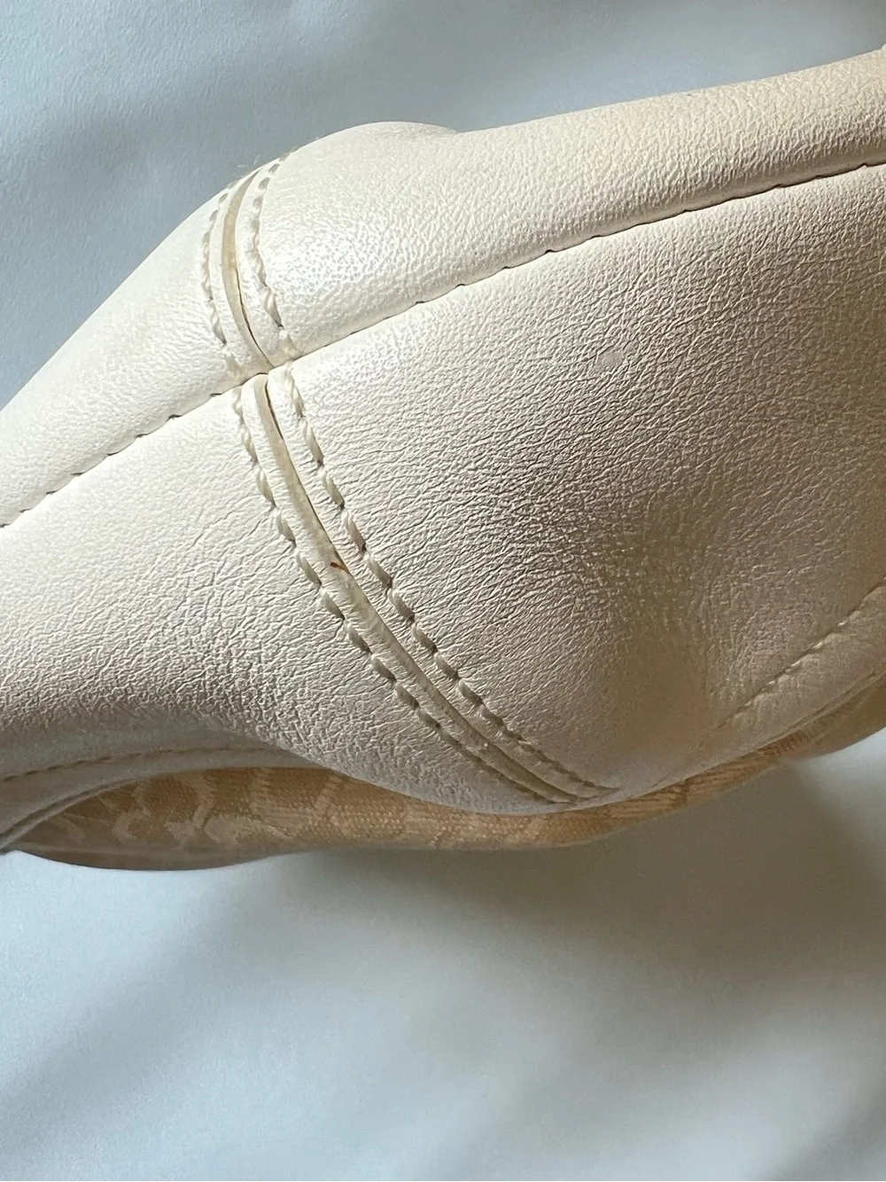 Coach Cream Signature Canvas Soho Mini Hobo Y2K Style # 6351